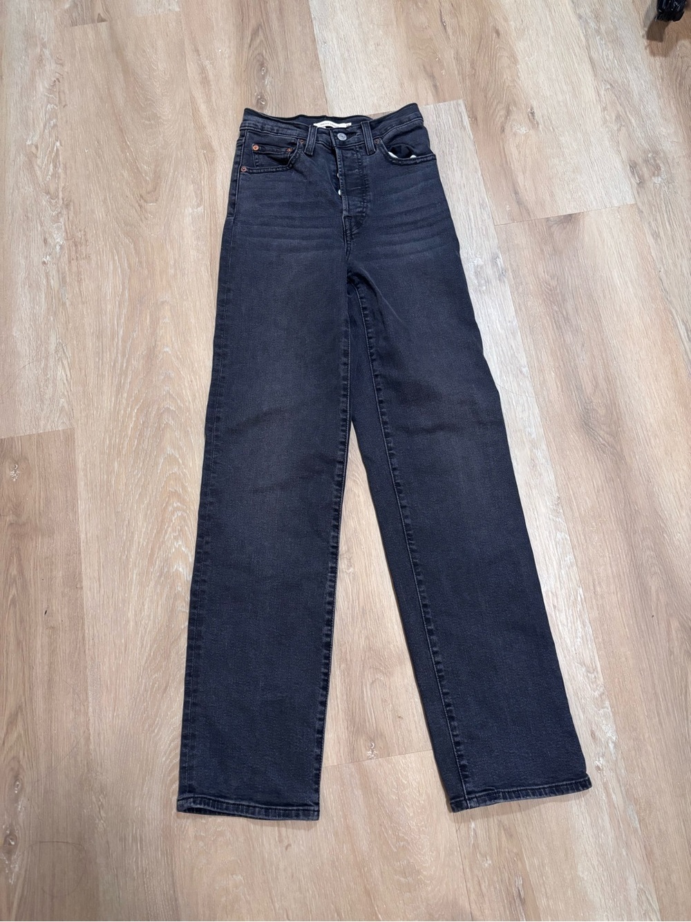 Levi's® Women's Ultra-High Rise Ribcage Straight size 25